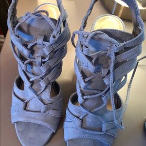 🌟NWOT 🌟Dusty Blue Strappy Caged Heeled Sandal